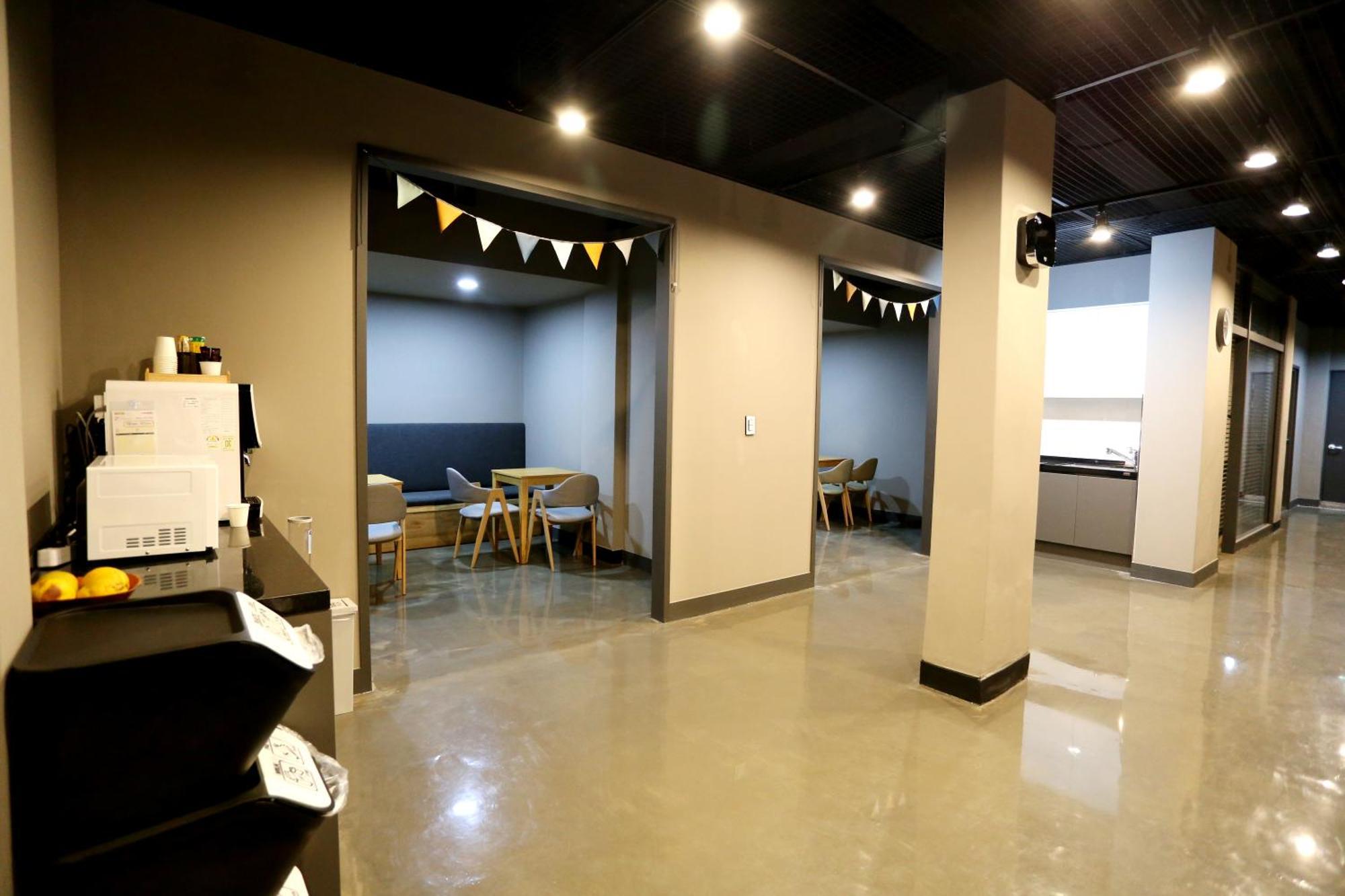 With U Hotel & Guesthouse Sokcho Exteriör bild