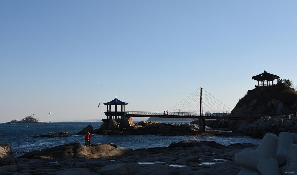 With U Hotel & Guesthouse Sokcho Exteriör bild