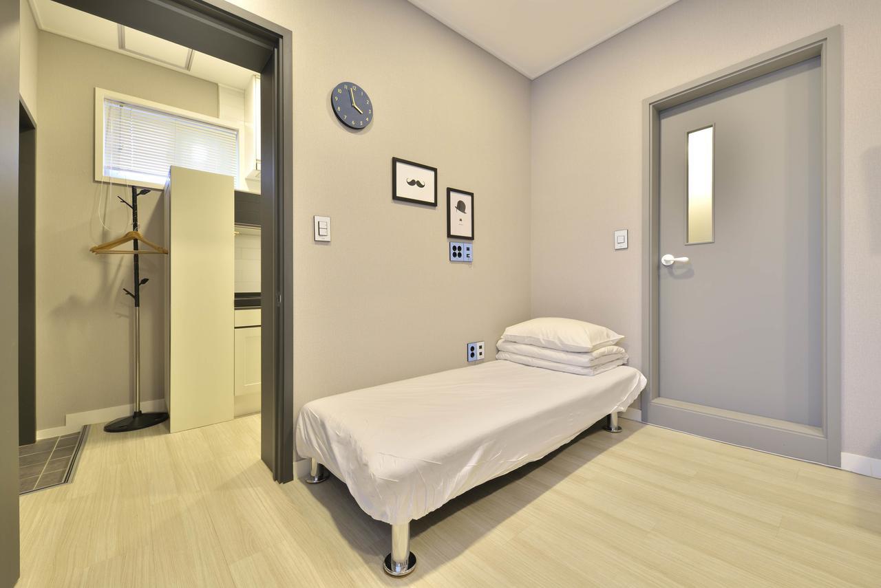 With U Hotel & Guesthouse Sokcho Exteriör bild
